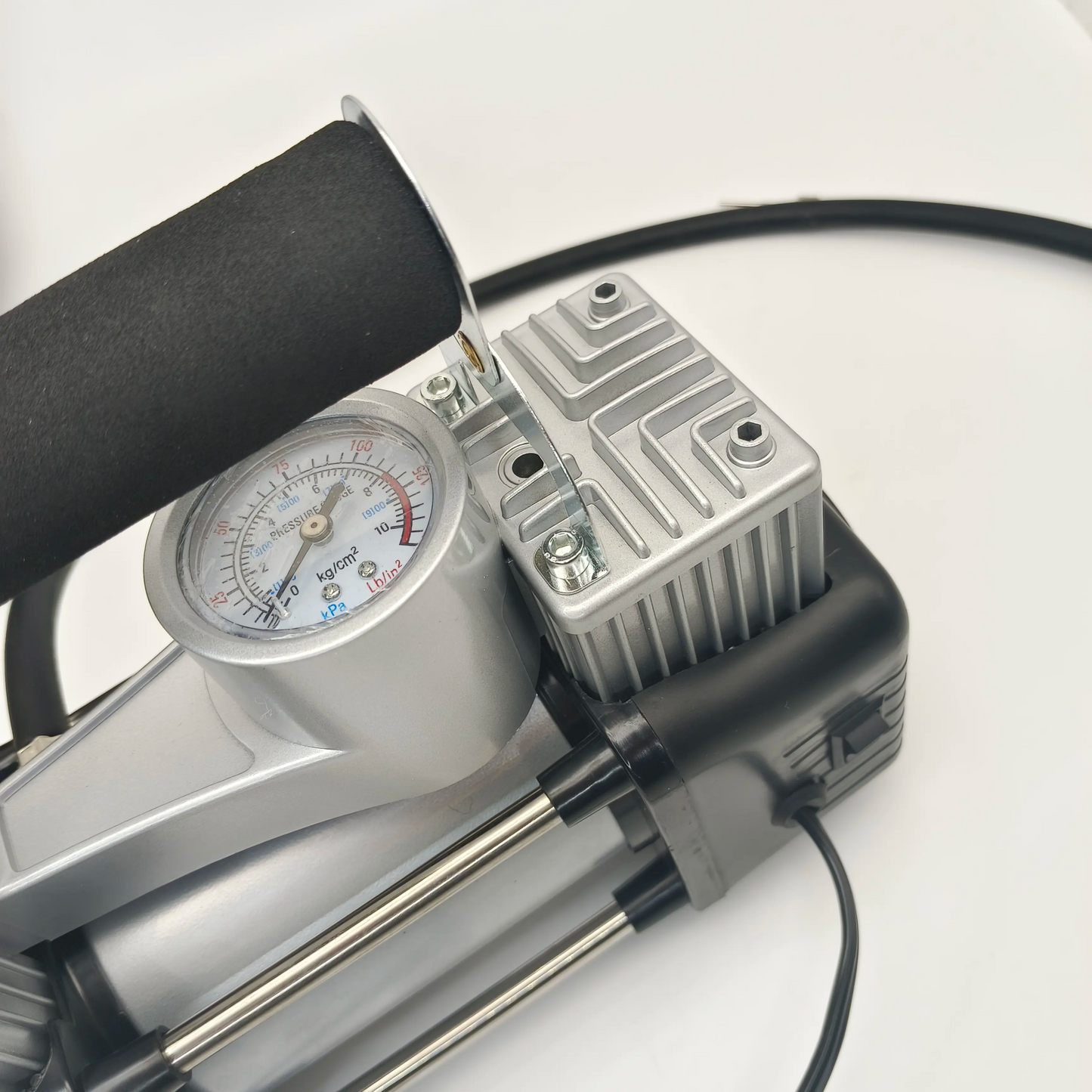 12V Car Air Compressor (Padangų pripūtėjas)